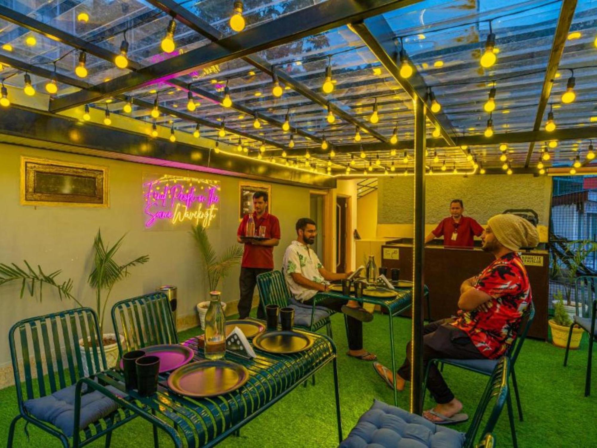 The Hosteller Шимла Экстерьер фото